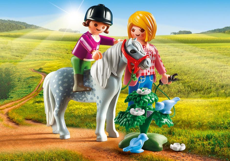 5688 Pony Walk