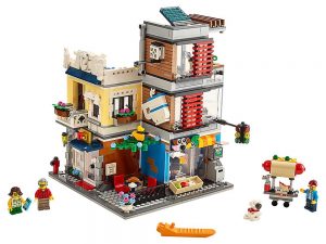 LEGO Creator 3-in-1 Townhouse Pet Shop & Café 31097