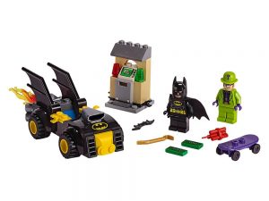 LEGO® DC Comics™ Super Heroes Products Batman™ vs. The Riddler™ Robbery 76137