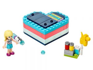 LEGO® Friends Products Stephanie's Summer Heart Box 41386
