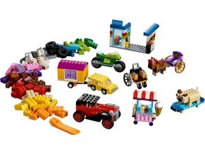 LEGO® Classic Products LEGO® Bricks on a Roll - 10715