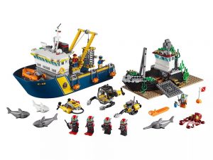 LEGO® City Deep Sea Explorers Exploration Vessel 60095