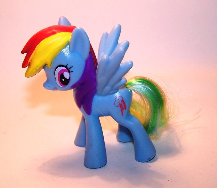 2012 Mcdonalds Happy Meal Toy My Little Pony Rainbow Dash #7 New and Factory Sea 